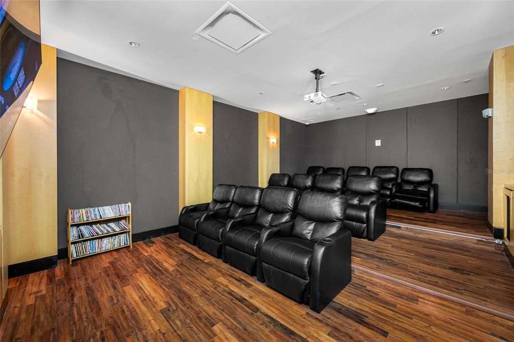 На продажу: $399,000 (0 спален, 1 ванн, 463 Квадратных фут)