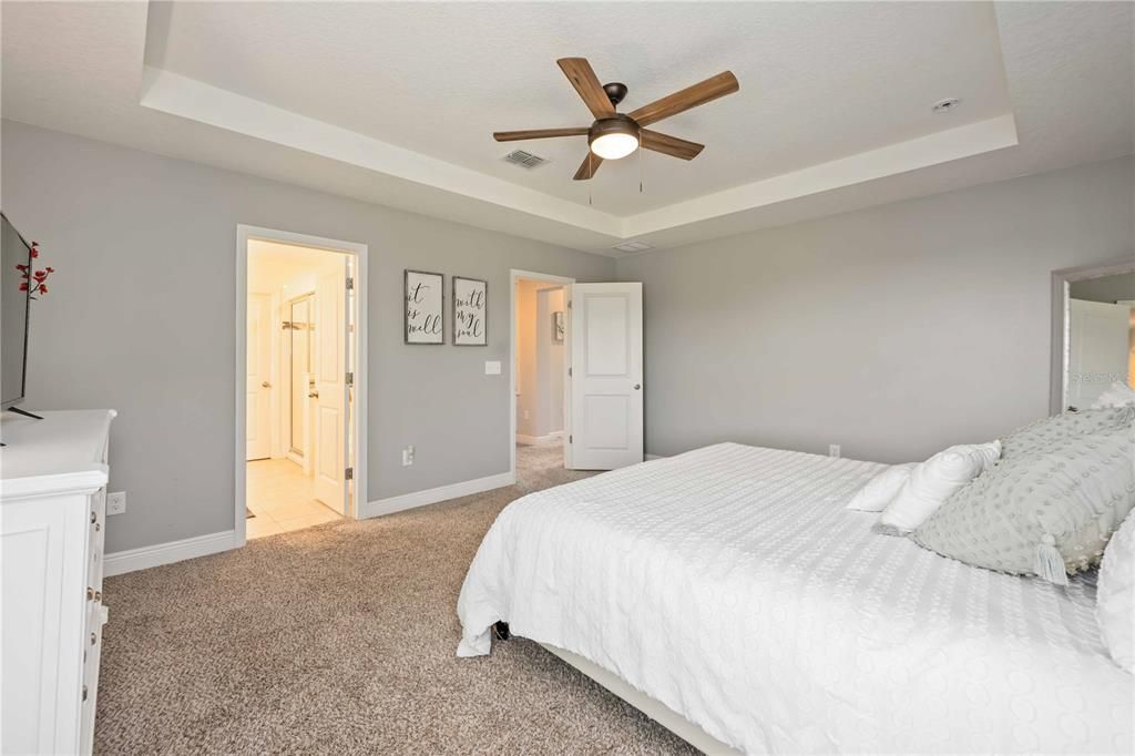 Active With Contract: $560,000 (3 beds, 2 baths, 2378 Square Feet)