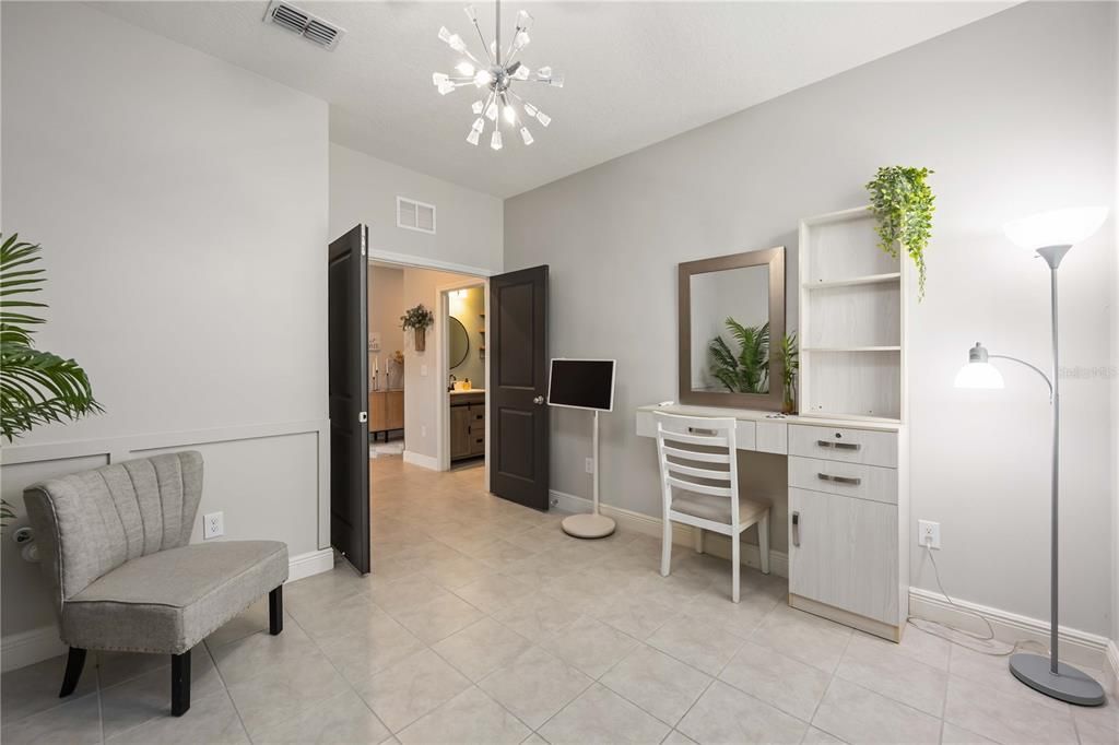 Active With Contract: $560,000 (3 beds, 2 baths, 2378 Square Feet)