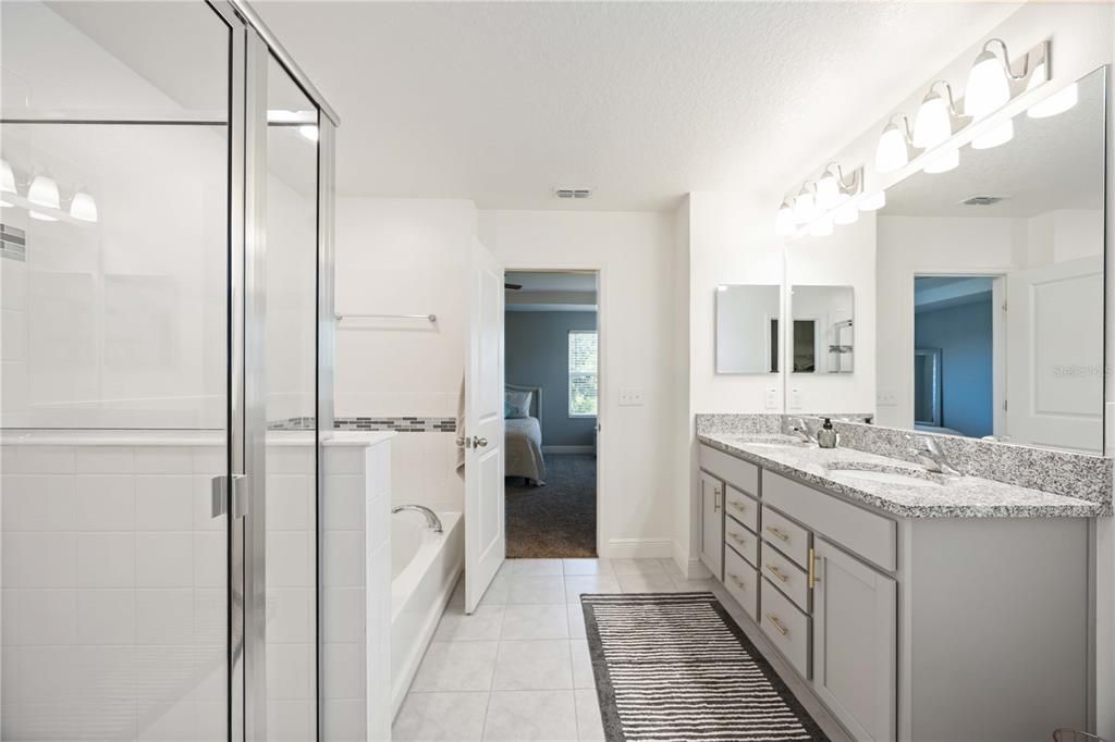 Active With Contract: $560,000 (3 beds, 2 baths, 2378 Square Feet)