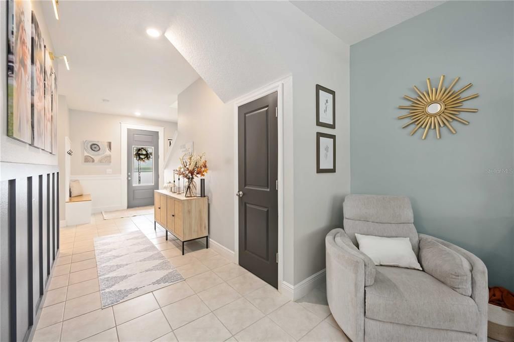 Active With Contract: $560,000 (3 beds, 2 baths, 2378 Square Feet)