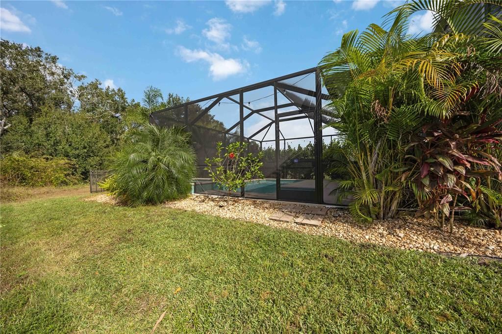 Active With Contract: $560,000 (3 beds, 2 baths, 2378 Square Feet)