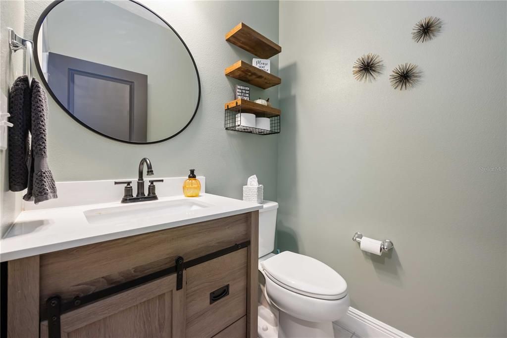 Active With Contract: $560,000 (3 beds, 2 baths, 2378 Square Feet)