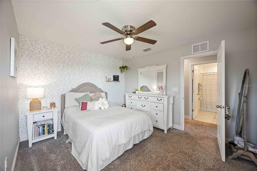 Active With Contract: $560,000 (3 beds, 2 baths, 2378 Square Feet)