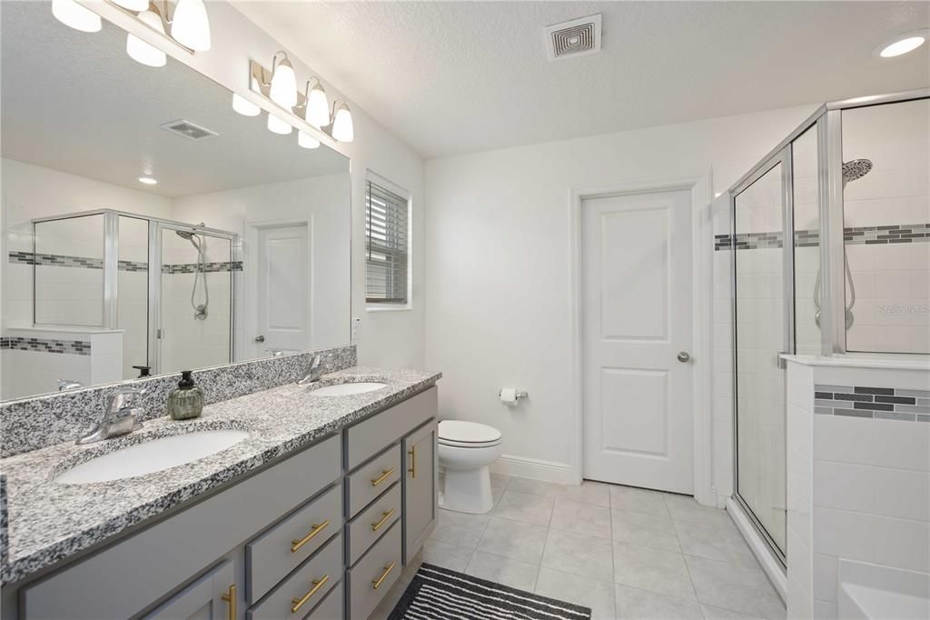 Active With Contract: $560,000 (3 beds, 2 baths, 2378 Square Feet)