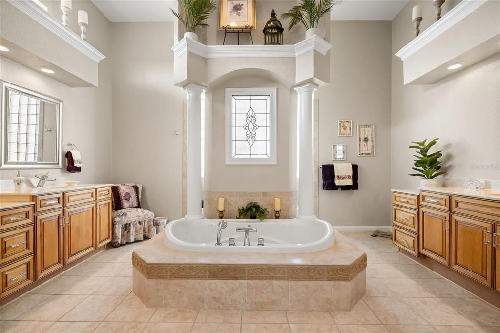 待售: $649,000 (3 贝兹, 2 浴室, 2897 平方英尺)