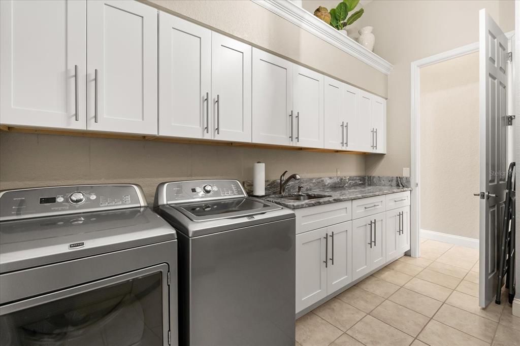 待售: $649,000 (3 贝兹, 2 浴室, 2897 平方英尺)