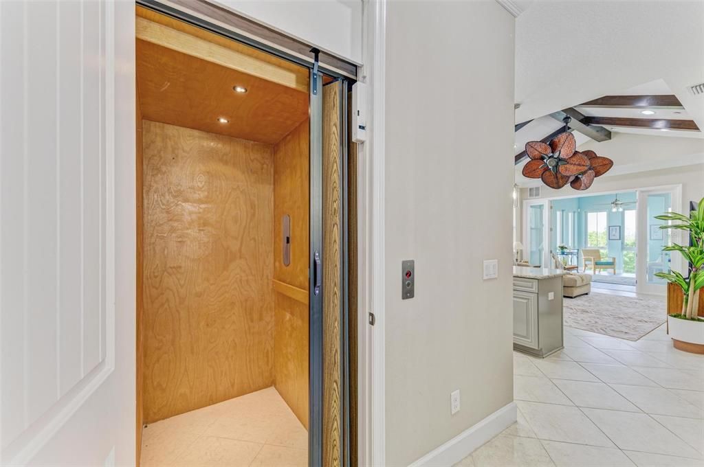 待售: $730,000 (3 贝兹, 3 浴室, 1994 平方英尺)