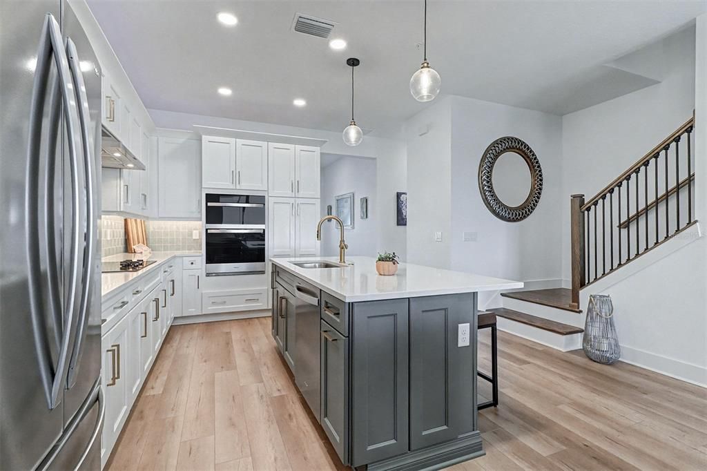 待售: $665,000 (3 贝兹, 2 浴室, 2248 平方英尺)