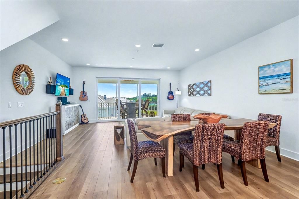 待售: $665,000 (3 贝兹, 2 浴室, 2248 平方英尺)