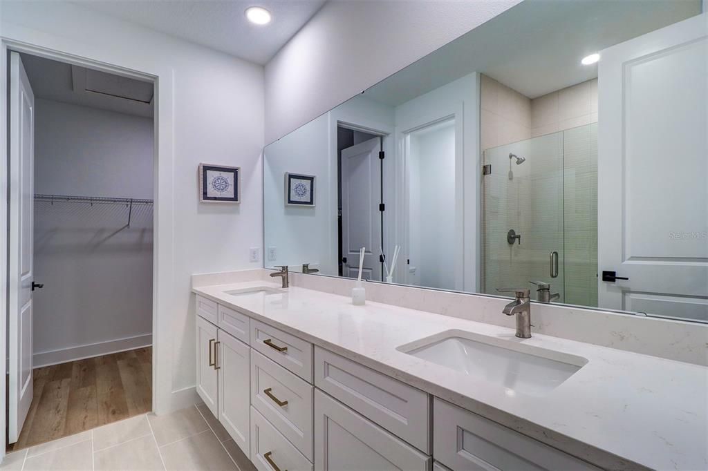 待售: $665,000 (3 贝兹, 2 浴室, 2248 平方英尺)