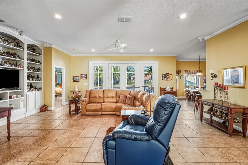 For Sale: $980,000 (4 beds, 3 baths, 2678 Square Feet)