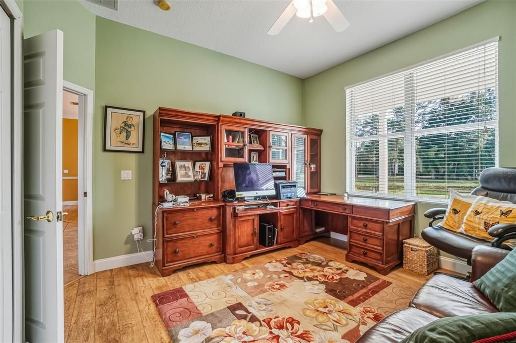 For Sale: $980,000 (4 beds, 3 baths, 2678 Square Feet)