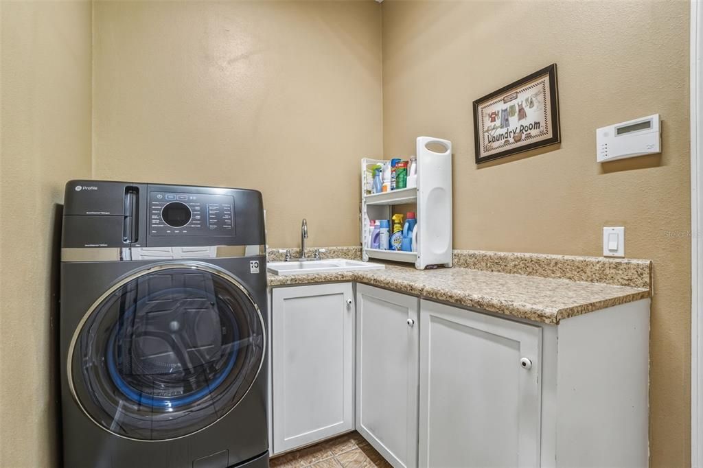 For Sale: $980,000 (4 beds, 3 baths, 2678 Square Feet)