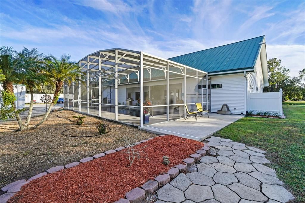 For Sale: $980,000 (4 beds, 3 baths, 2678 Square Feet)