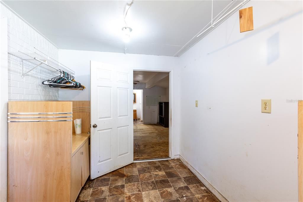 For Sale: $149,900 (4 beds, 3 baths, 2197 Square Feet)