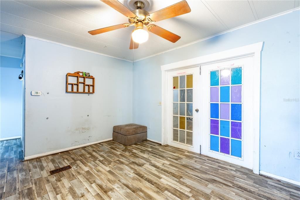 For Sale: $149,900 (4 beds, 3 baths, 2197 Square Feet)