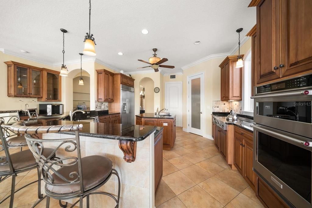 待售: $3,799,999 (5 贝兹, 4 浴室, 4190 平方英尺)