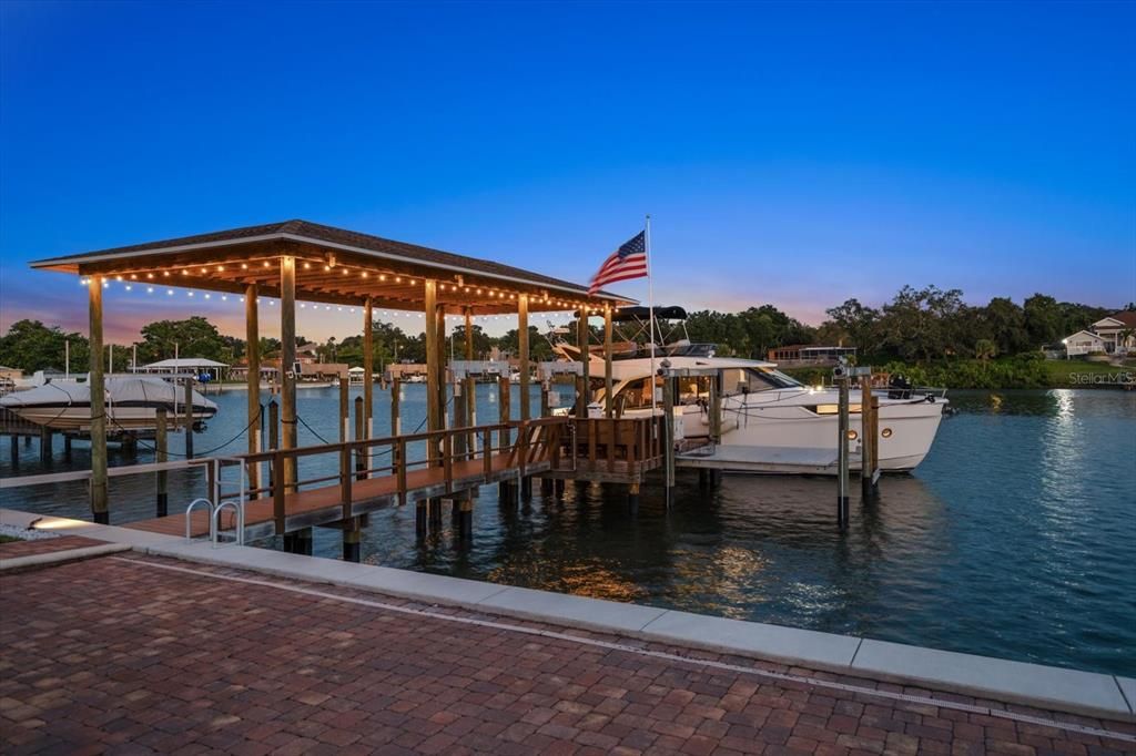 待售: $3,799,999 (5 贝兹, 4 浴室, 4190 平方英尺)