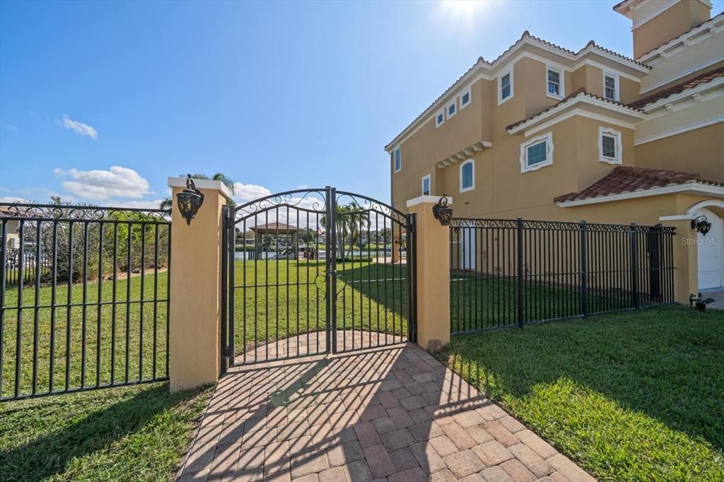 待售: $3,799,999 (5 贝兹, 4 浴室, 4190 平方英尺)