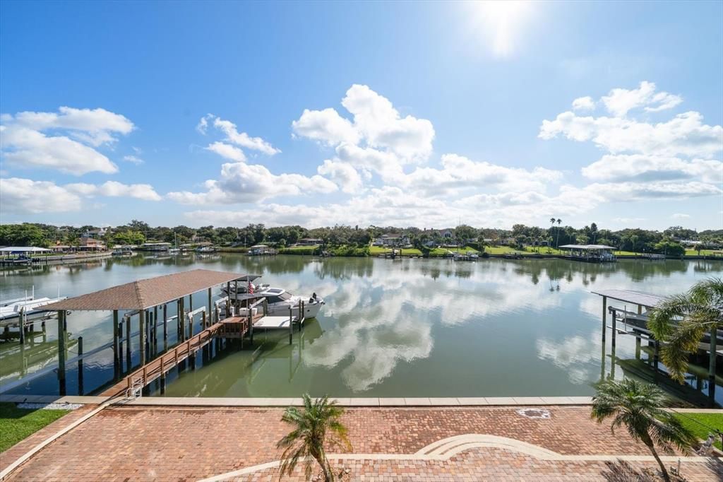 待售: $3,799,999 (5 贝兹, 4 浴室, 4190 平方英尺)