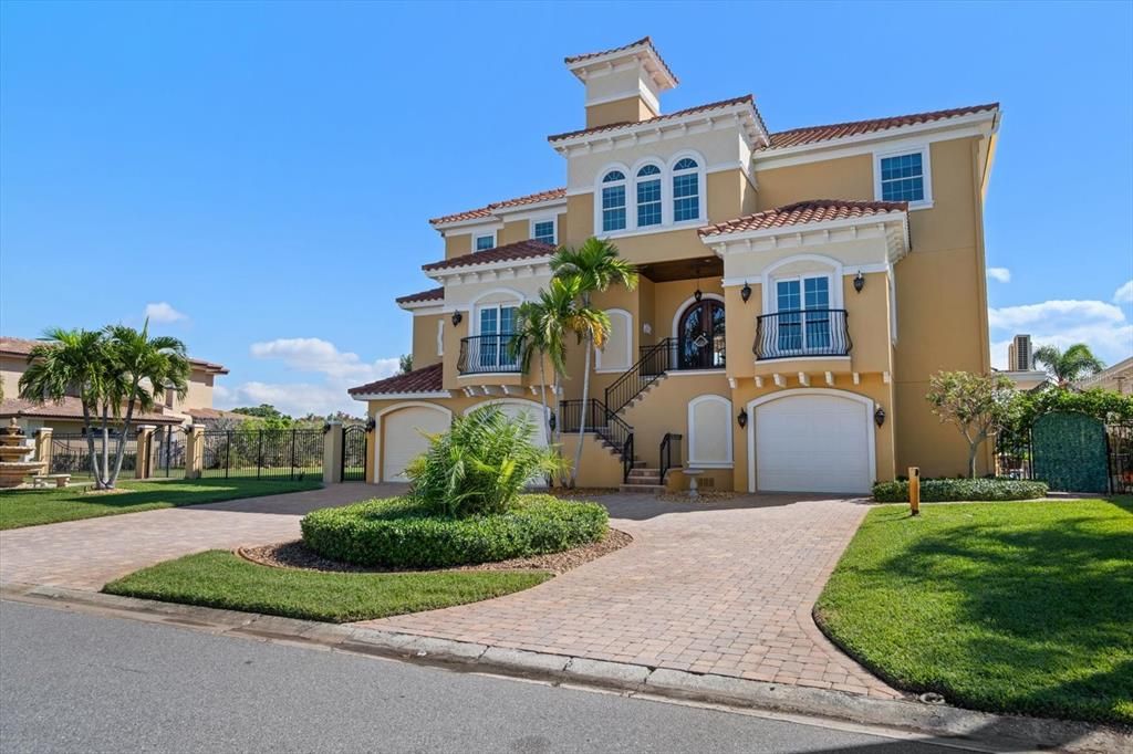 待售: $3,799,999 (5 贝兹, 4 浴室, 4190 平方英尺)