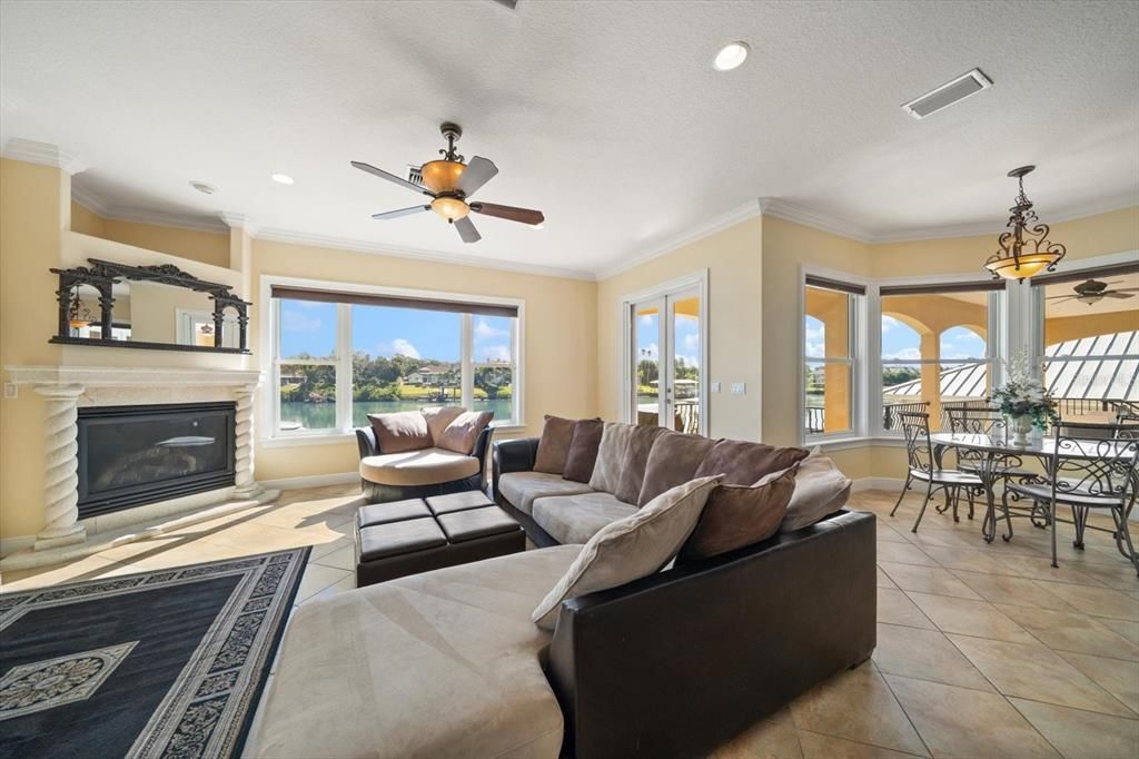 待售: $3,799,999 (5 贝兹, 4 浴室, 4190 平方英尺)