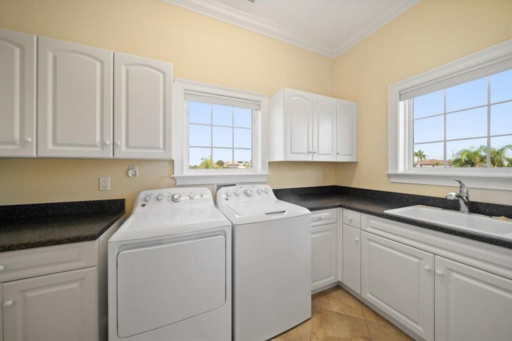 待售: $3,799,999 (5 贝兹, 4 浴室, 4190 平方英尺)