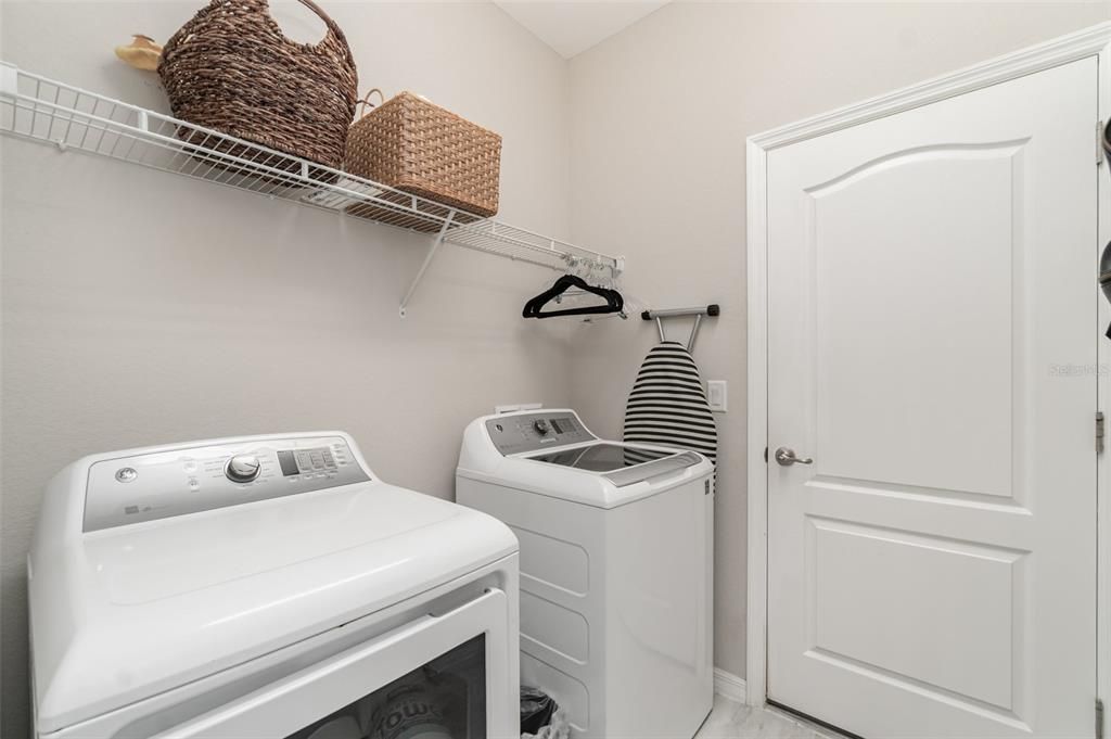 待售: $489,000 (4 贝兹, 3 浴室, 2027 平方英尺)