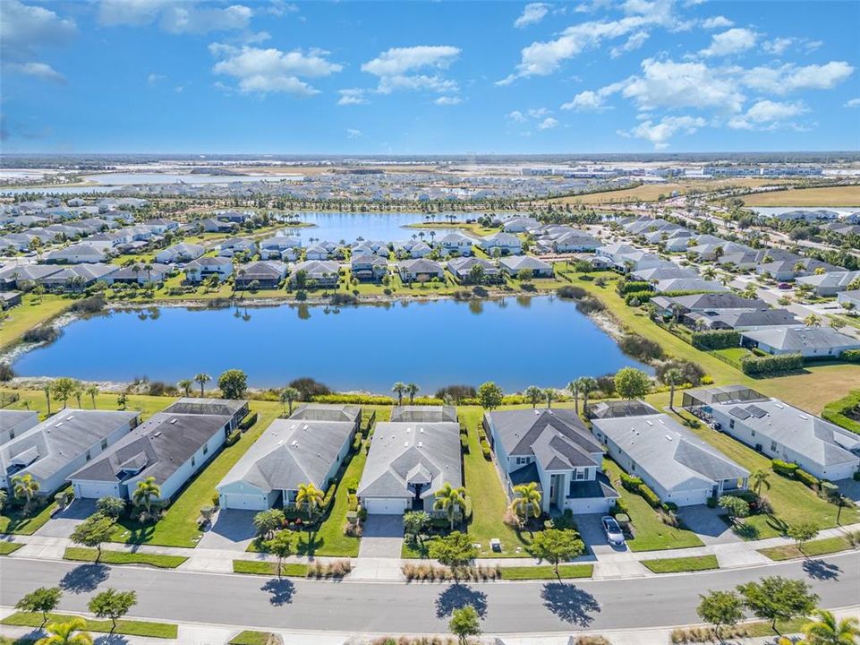 待售: $489,000 (4 贝兹, 3 浴室, 2027 平方英尺)