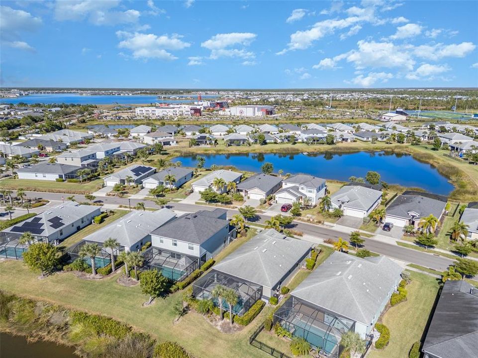 待售: $489,000 (4 贝兹, 3 浴室, 2027 平方英尺)