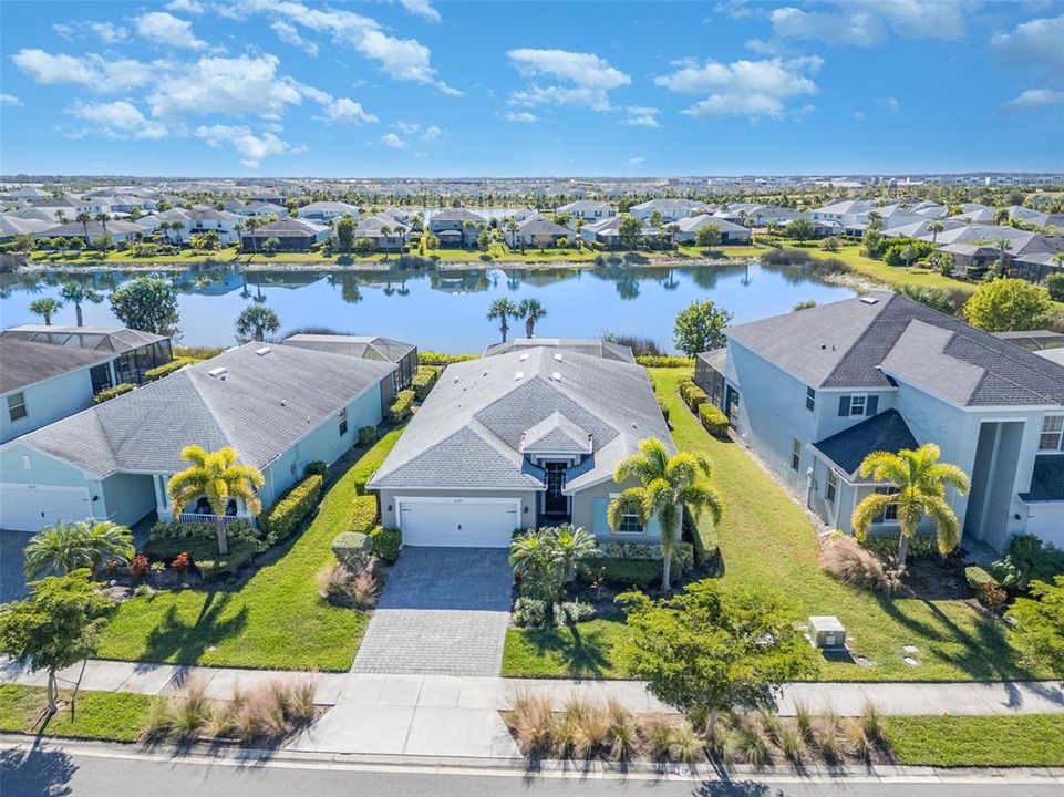 待售: $489,000 (4 贝兹, 3 浴室, 2027 平方英尺)