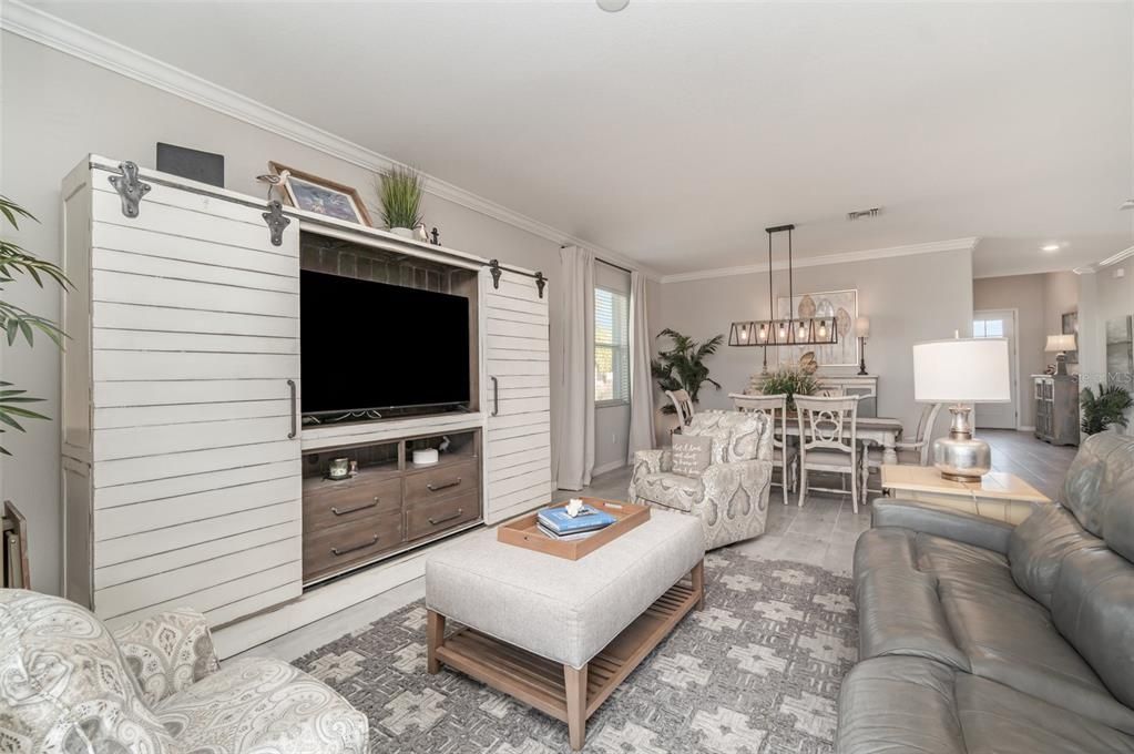 待售: $489,000 (4 贝兹, 3 浴室, 2027 平方英尺)