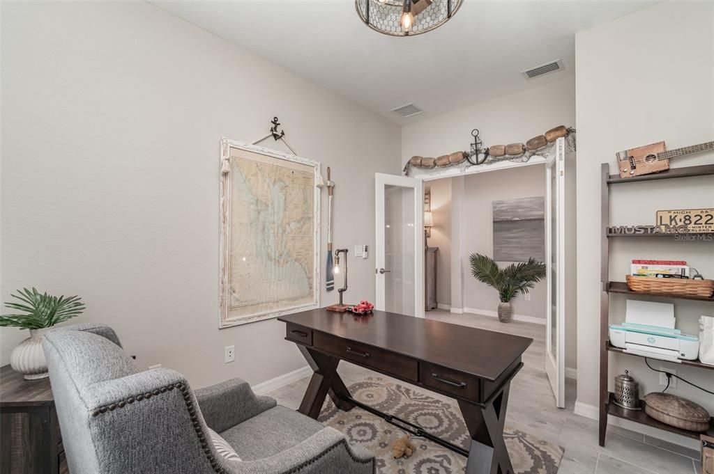 待售: $489,000 (4 贝兹, 3 浴室, 2027 平方英尺)