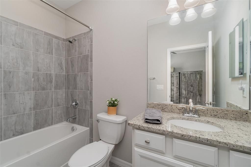 待售: $489,000 (4 贝兹, 3 浴室, 2027 平方英尺)