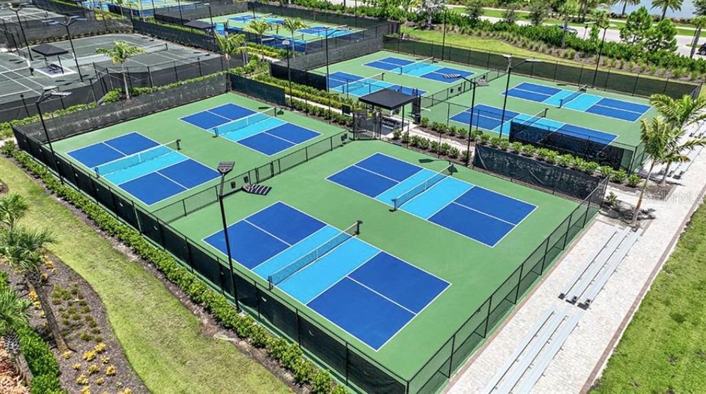 For Sale: $639,434 (3 beds, 3 baths, 2475 Square Feet)