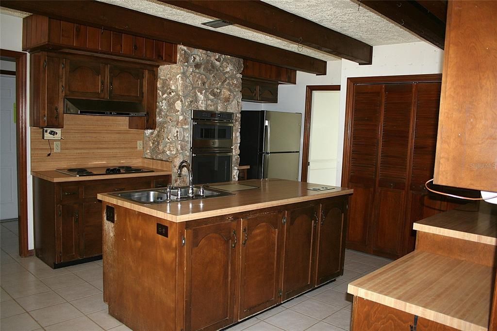 待售: $699,900 (5 贝兹, 3 浴室, 3442 平方英尺)