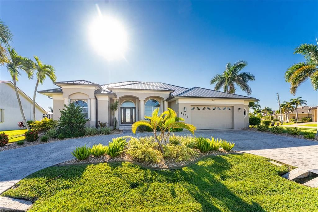 На продажу: $829,000 (3 спален, 2 ванн, 2429 Квадратных фут)