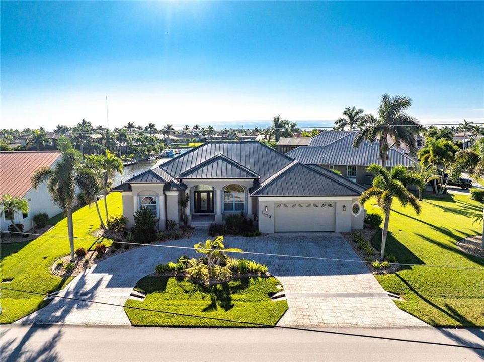 На продажу: $829,000 (3 спален, 2 ванн, 2429 Квадратных фут)