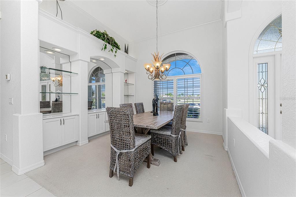 На продажу: $829,000 (3 спален, 2 ванн, 2429 Квадратных фут)