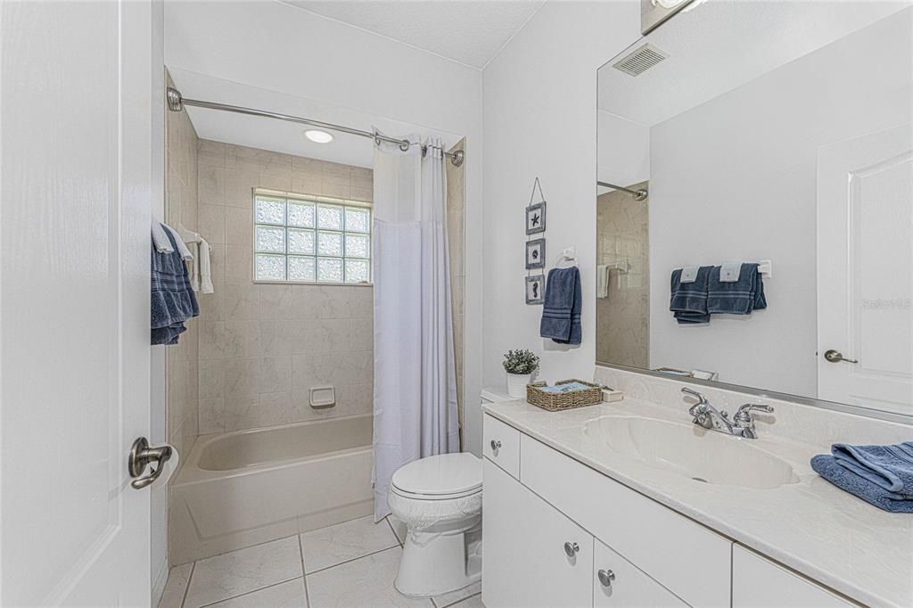 На продажу: $829,000 (3 спален, 2 ванн, 2429 Квадратных фут)