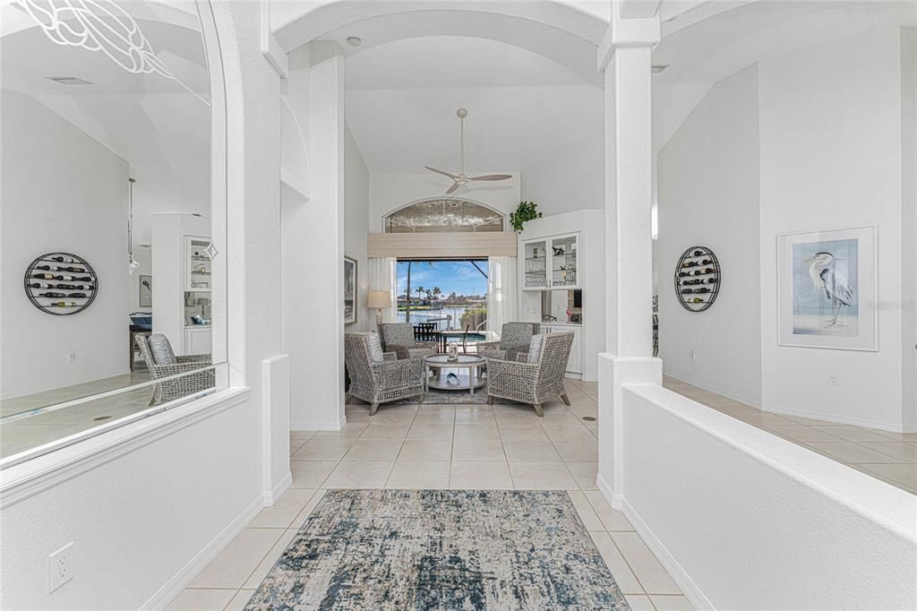 На продажу: $829,000 (3 спален, 2 ванн, 2429 Квадратных фут)