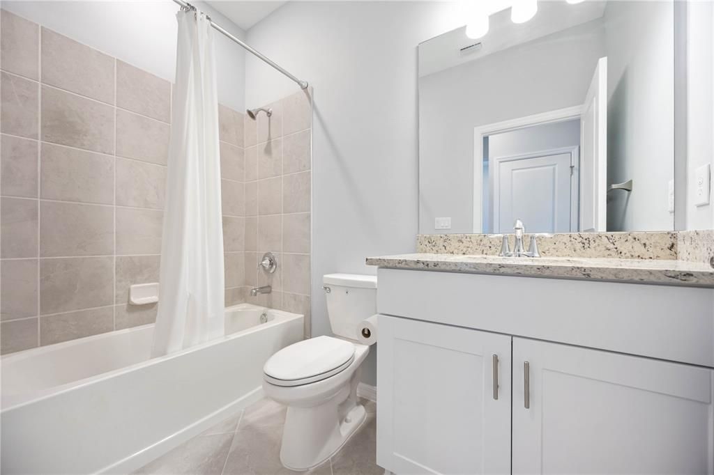 For Sale: $389,000 (3 beds, 3 baths, 1822 Square Feet)