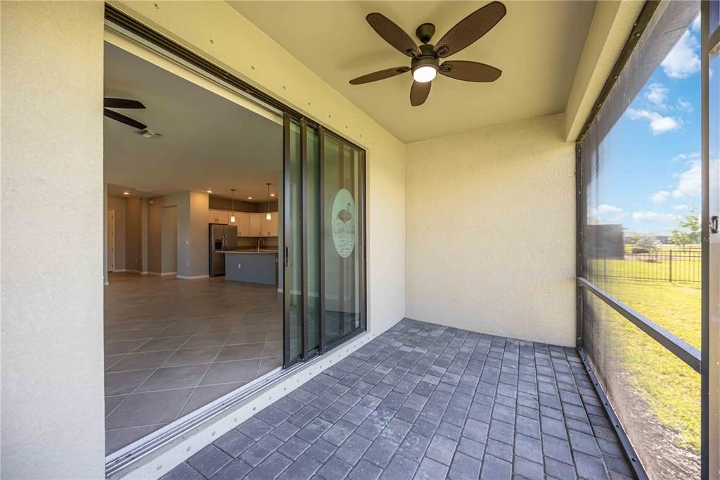 For Sale: $389,000 (3 beds, 3 baths, 1822 Square Feet)