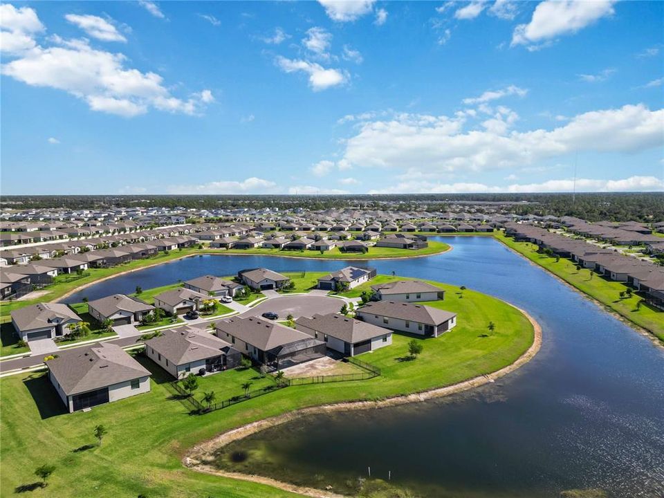 For Sale: $389,000 (3 beds, 3 baths, 1822 Square Feet)