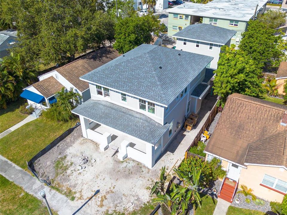 合同活跃: $1,595,000 (4 贝兹, 3 浴室, 2842 平方英尺)