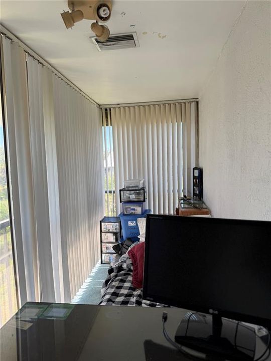 合同活跃: $125,000 (3 贝兹, 2 浴室, 1516 平方英尺)