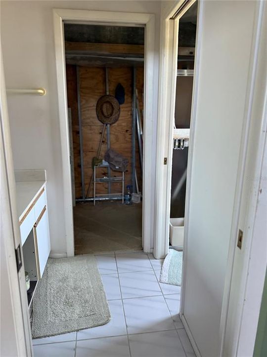 合同活跃: $125,000 (3 贝兹, 2 浴室, 1516 平方英尺)