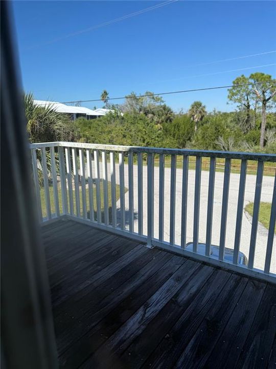 合同活跃: $125,000 (3 贝兹, 2 浴室, 1516 平方英尺)