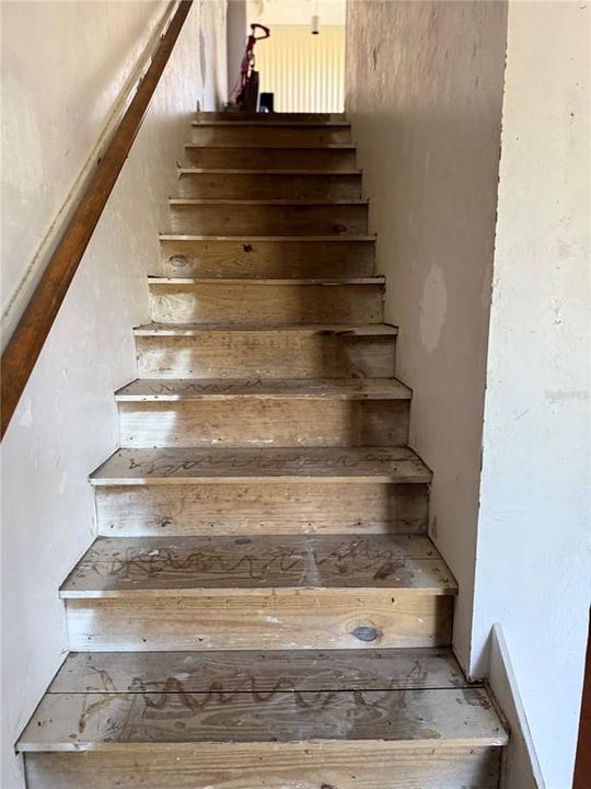 合同活跃: $125,000 (3 贝兹, 2 浴室, 1516 平方英尺)